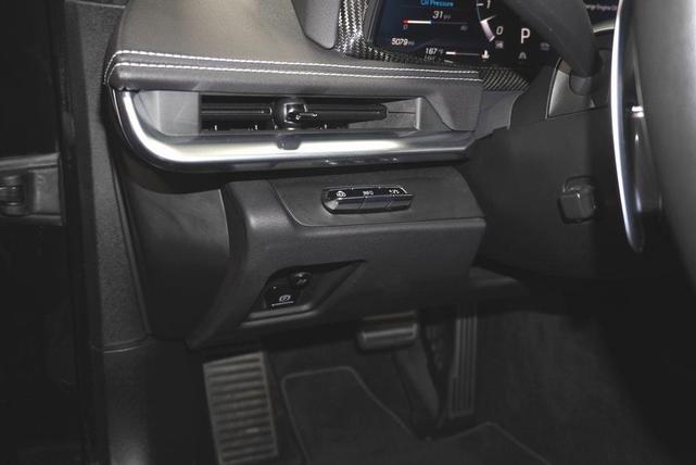 Photo of 2022 Black Chevrolet Corvette