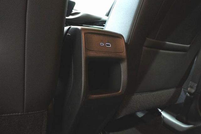 Photo of 2024 Summit White Buick Envista