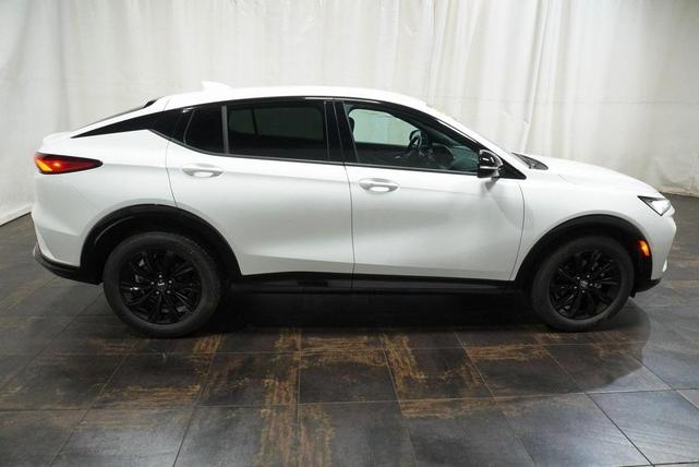 Photo of 2024 Summit White Buick Envista