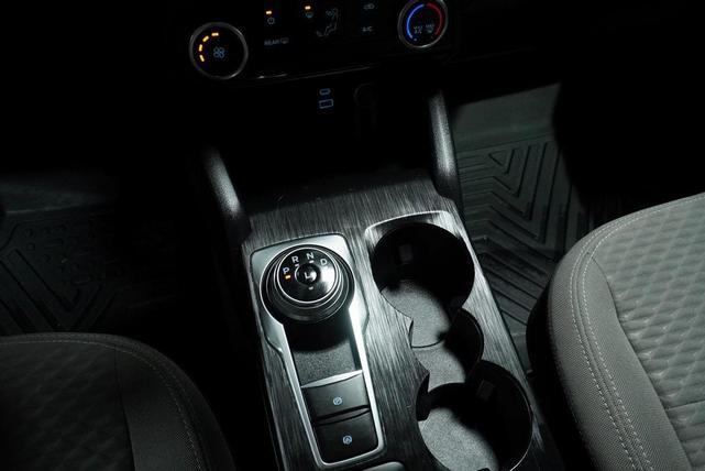 Photo of 2021 Star White Ford Escape