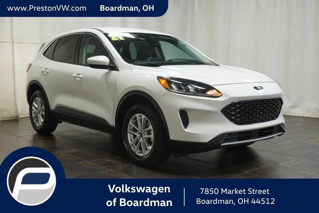 Photo of 2021 Star White Ford Escape