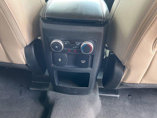 Photo of 2021 Rapid Red Metallic Tinted Clearcoat Ford Explorer