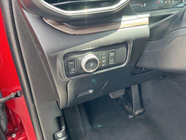 Photo of 2021 Rapid Red Metallic Tinted Clearcoat Ford Explorer