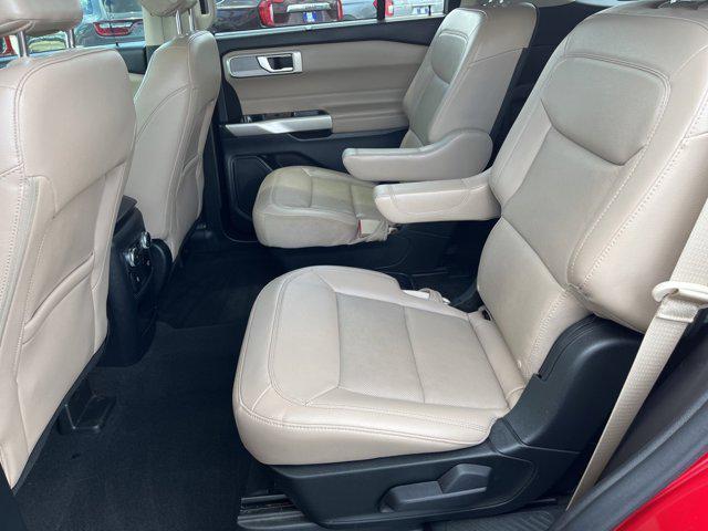 Photo of 2021 Rapid Red Metallic Tinted Clearcoat Ford Explorer