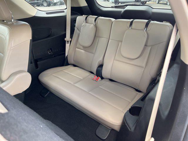 Photo of 2021 Rapid Red Metallic Tinted Clearcoat Ford Explorer