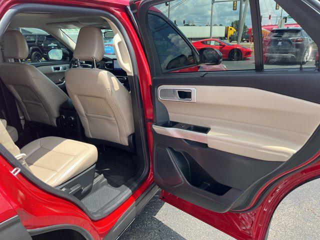 Photo of 2021 Rapid Red Metallic Tinted Clearcoat Ford Explorer