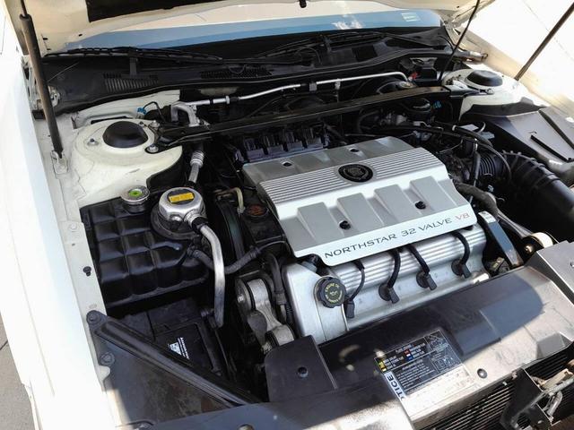 Photo of 1995 White Cadillac Eldorado