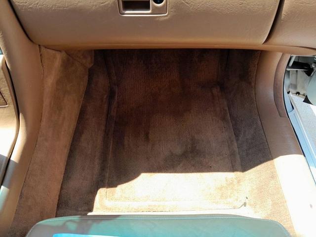 Photo of 1995 White Cadillac Eldorado