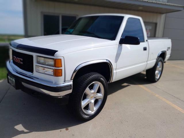 Photo of 1997 Summit White GMC Sierra 1500