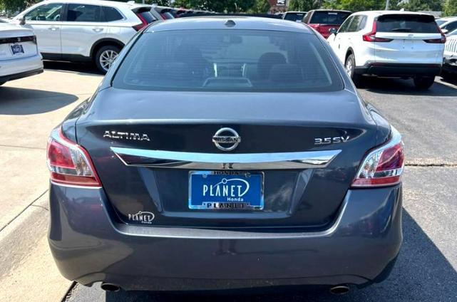 Photo of 2013 Metallic Slate Nissan Altima