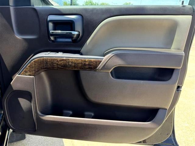 Photo of 2015 Black Chevrolet Silverado 1500