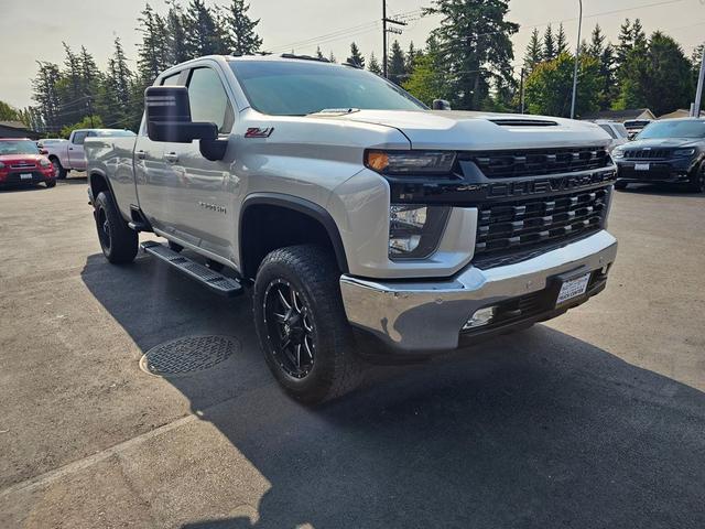 Photo of 2020 Silver Ice Metallic Chevrolet Silverado 2500