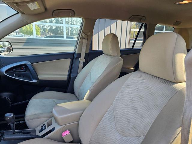 Photo of 2009 Sandy Beach Metallic Toyota RAV4