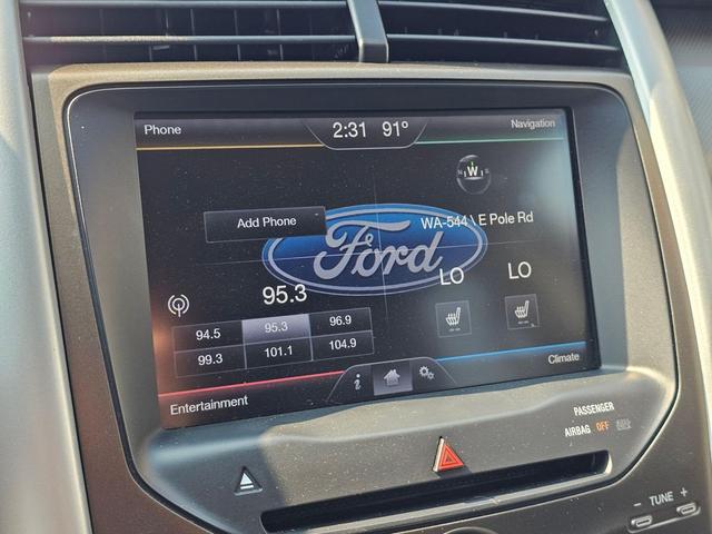 Photo of 2013 Tuxedo Black Metallic Ford Edge