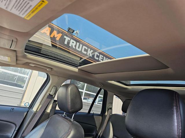 Photo of 2013 Tuxedo Black Metallic Ford Edge