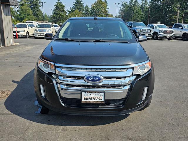 Photo of 2013 Tuxedo Black Metallic Ford Edge