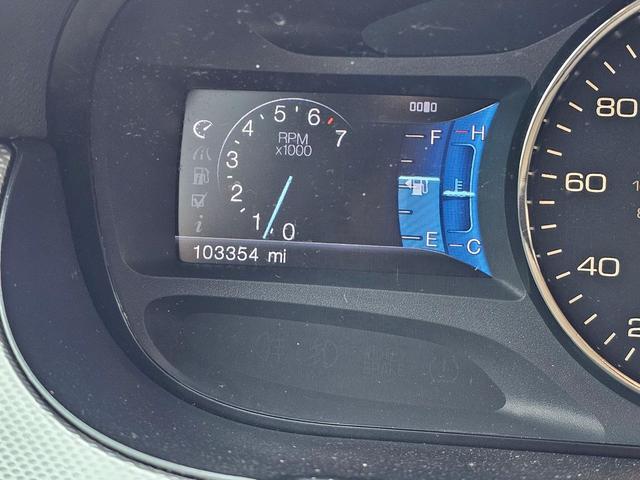 Photo of 2013 Tuxedo Black Metallic Ford Edge