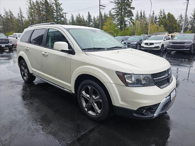 Photo of 2016 Pearl White Tri-Coat Dodge Journey