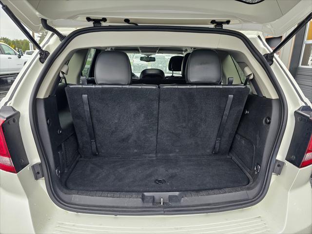 Photo of 2016 Pearl White Tri-Coat Dodge Journey