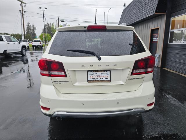 Photo of 2016 Pearl White Tri-Coat Dodge Journey