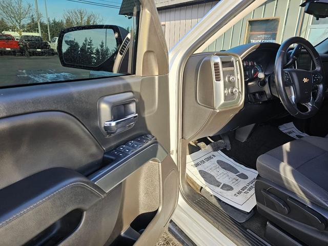 Photo of 2018 Silver Ice Metallic Chevrolet Silverado 1500