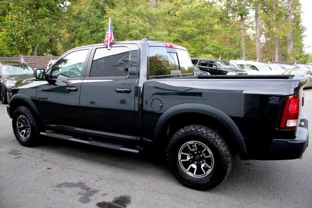 Photo of 2016 Brilliant Black Crystal Pearlcoat RAM 1500