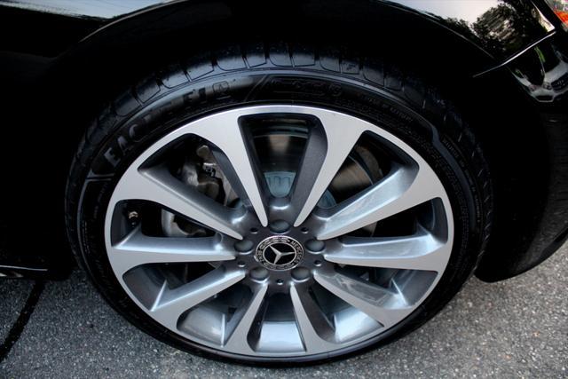 Photo of 2018 Black Mercedes-Benz C-Class