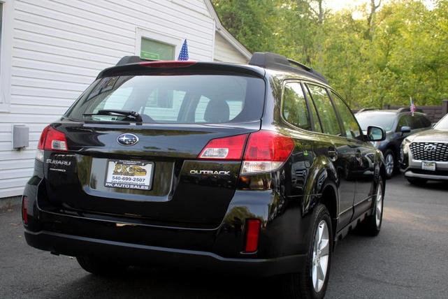 Photo of 2014 Crystal Black Silica Subaru Outback