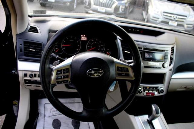 Photo of 2014 Crystal Black Silica Subaru Outback