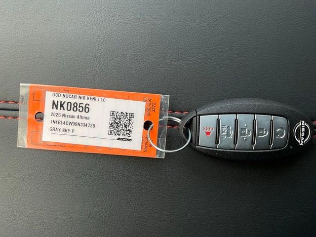 Photo of 2025 Gray Sky Pearl Nissan Altima