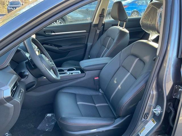 Photo of 2025 Gun Metallic Nissan Altima