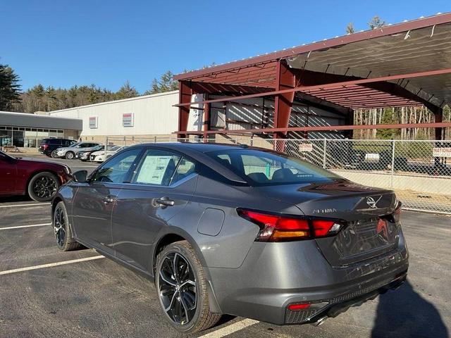 Photo of 2025 Gun Metallic Nissan Altima
