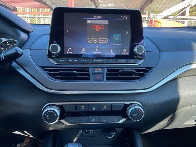 Photo of 2025 Gun Metallic Nissan Altima