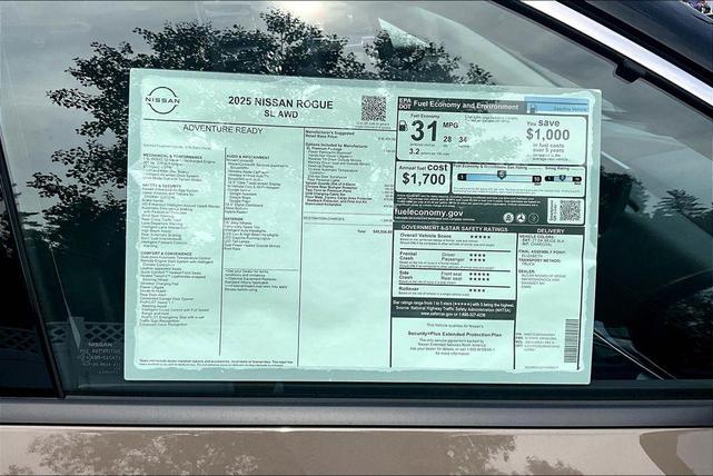 Photo of 2025 2t Dk Beige Blk Nissan Rogue