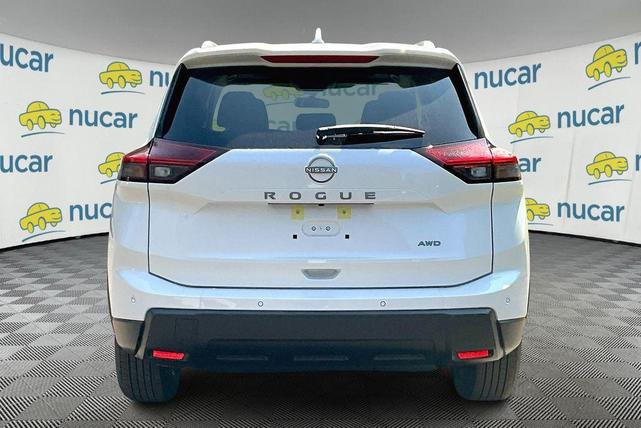 Photo of 2025 Everest White P Nissan Rogue