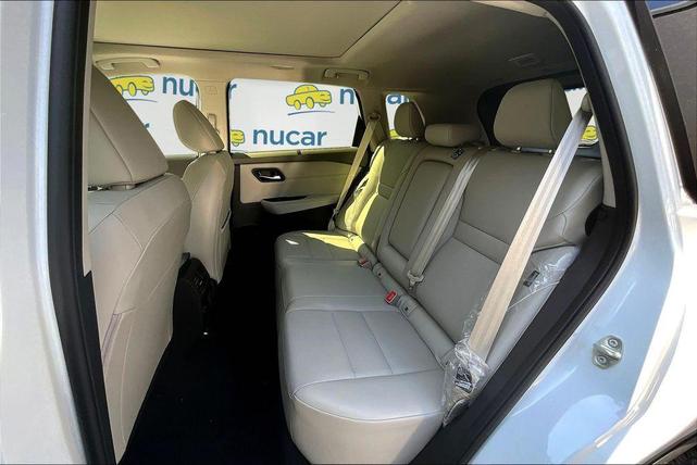 Photo of 2025 Everest White P Nissan Rogue