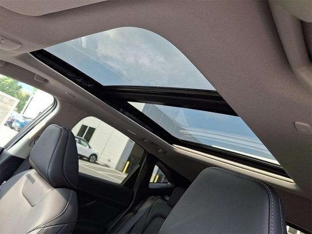 Photo of 2025 Aurora Blue Pea Nissan Murano