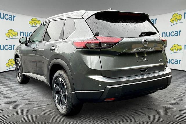 Photo of 2025 Gun Metallic Nissan Rogue