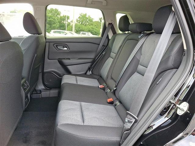 Photo of 2025 Black Nissan Rogue