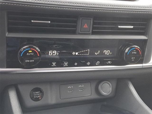 Photo of 2025 Black Nissan Rogue