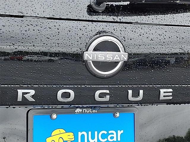 Photo of 2025 Black Nissan Rogue