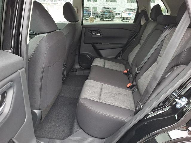 Photo of 2025 Black Nissan Rogue