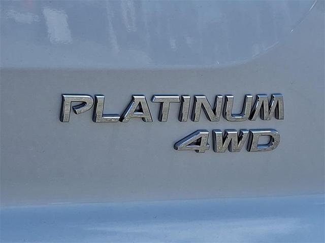 Photo of 2025 Everest White P Nissan Pathfinder