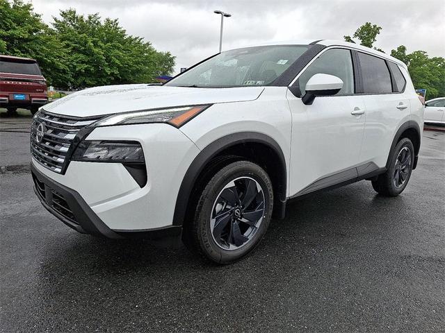 Photo of 2025 Everest White P Nissan Rogue