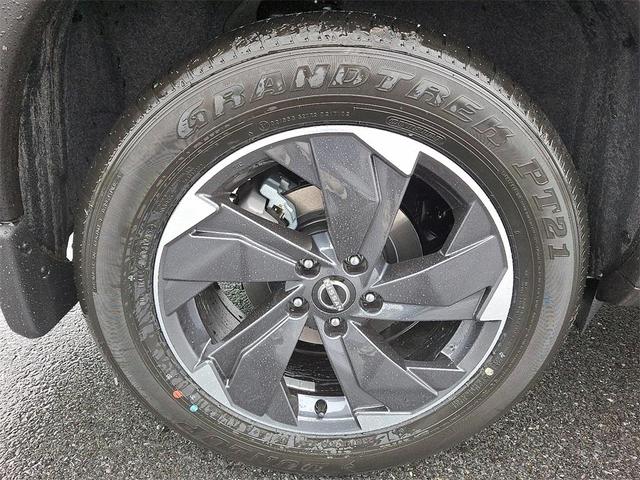 Photo of 2025 Everest White P Nissan Rogue
