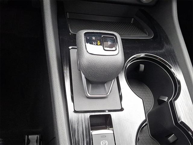 Photo of 2025 Everest White P Nissan Rogue