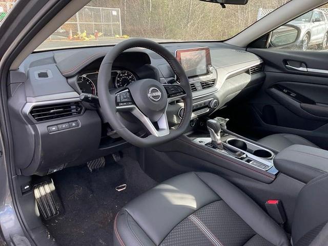 Photo of 2025 Gun Metallic Nissan Altima