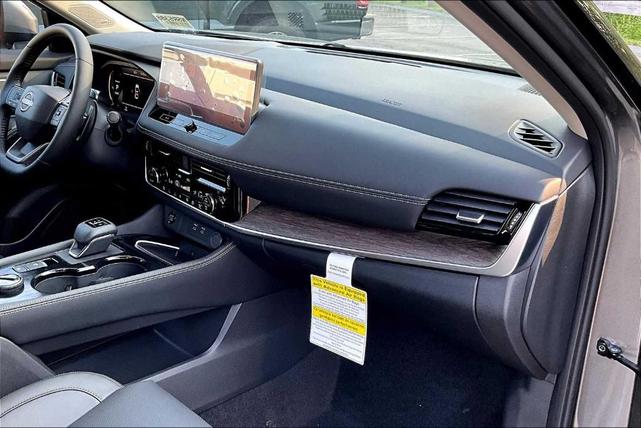 Photo of 2025 Gun Metallic Nissan Rogue