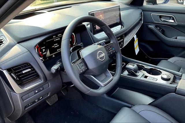 Photo of 2025 Gun Metallic Nissan Rogue