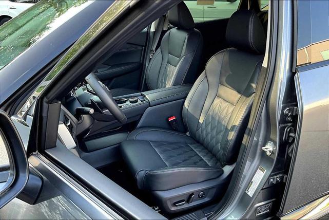 Photo of 2025 Gun Metallic Nissan Rogue